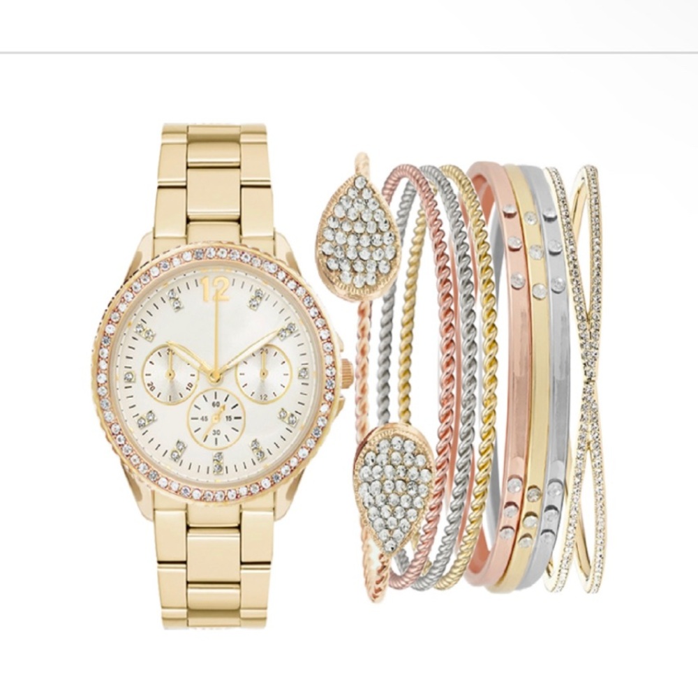 NWT Adrienne Vittadini Women's Bracelet Watch 34mm Gift Set - Gold